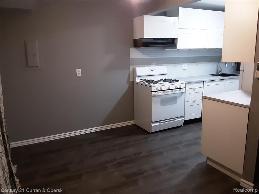 41279 S WOODBURY GREEN Drive, Belleville, MI 48111 — Photo 46