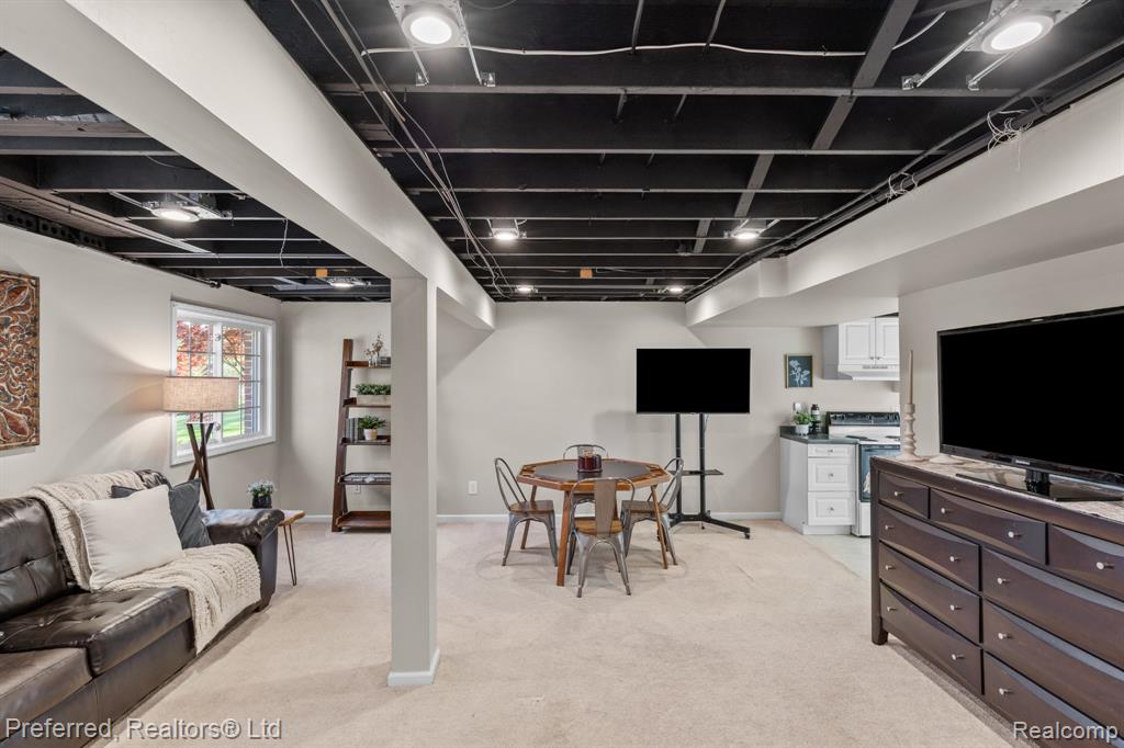 50045 Heron Court, Canton, MI 48187 — Photo 37