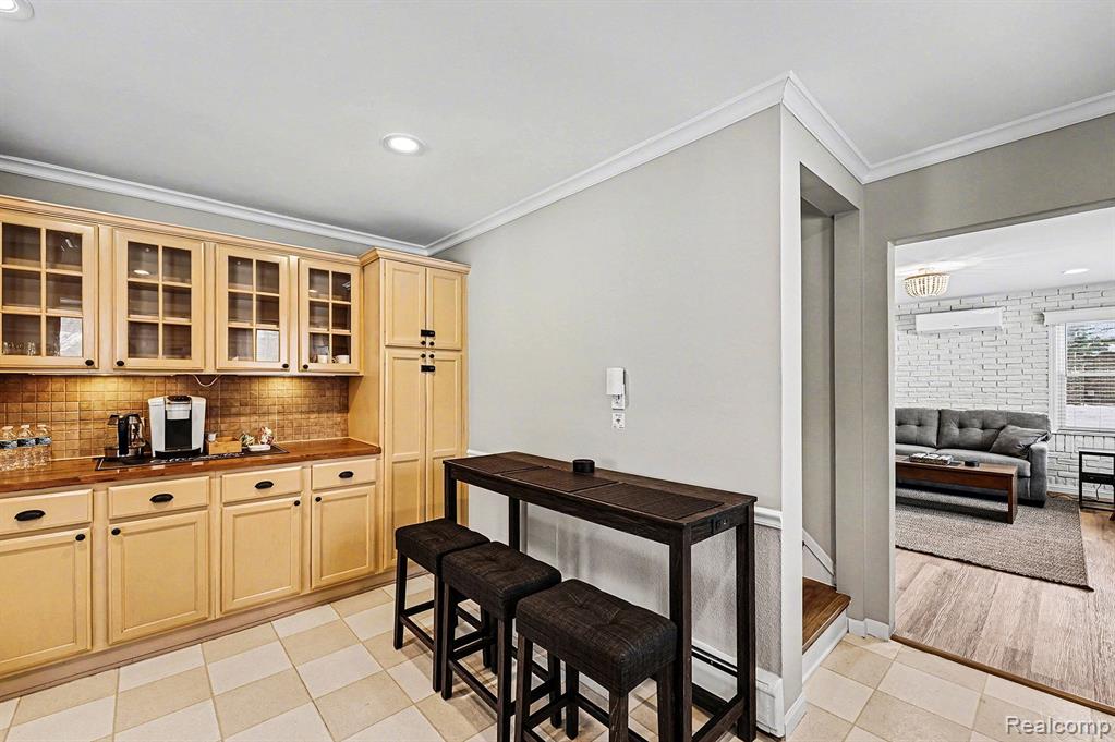 710 Hartland Drive, Troy, MI 48083 — Photo 18