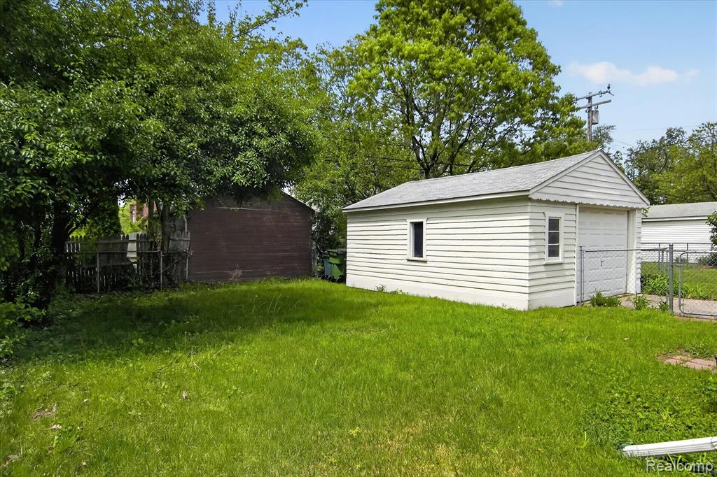 581 Flowerdale Street, Ferndale, MI 48220 — Photo 23