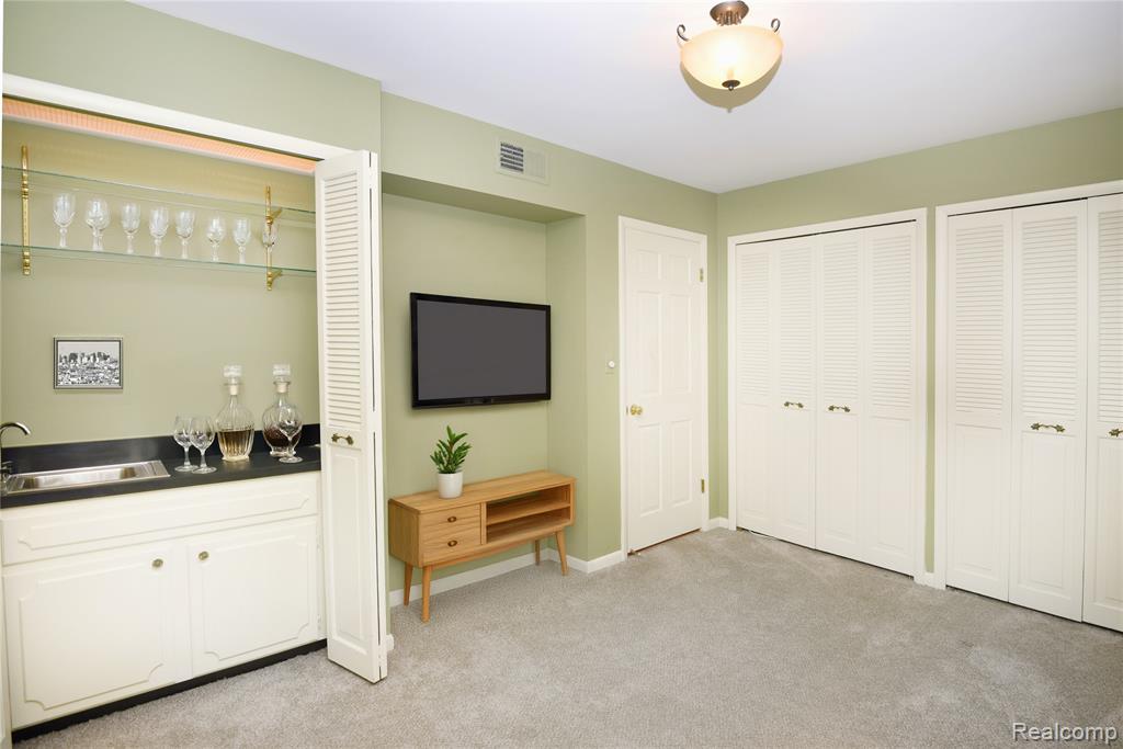 40740 Woodward Avenue, 38, Bloomfield Hills, MI 48304 — Photo 26