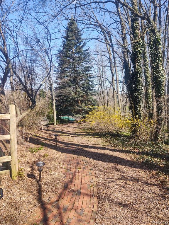 4390 LILY Drive, Howell, MI 48843 — Photo 6