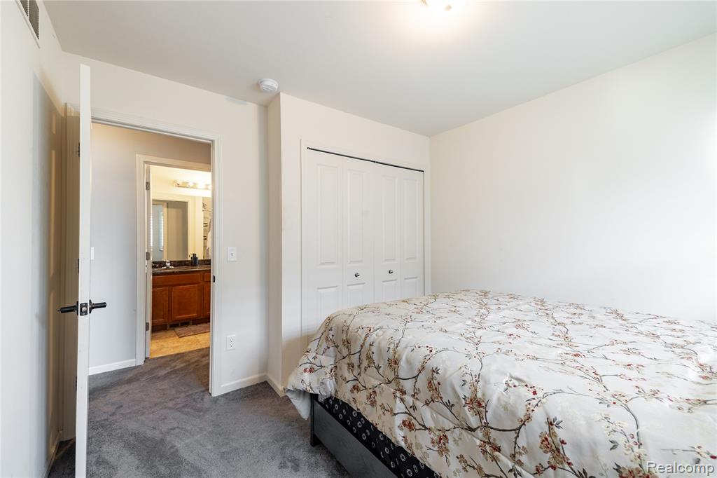 37421 Theresa Lane, New Boston, MI 48164 — Photo 35