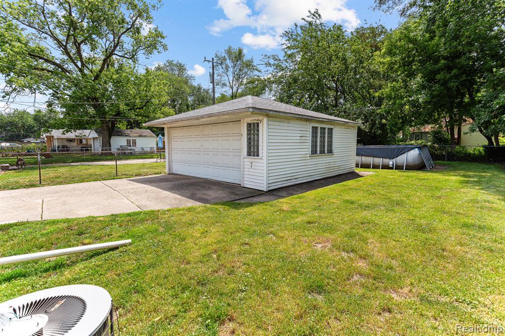 7491 Dacosta, Redford, MI 48239 — Photo 14