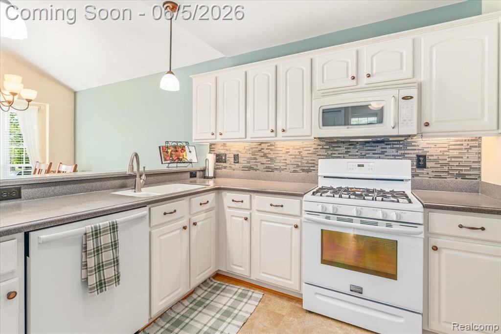49105 Hawksburry Road, Canton, MI 48188 — Photo 13