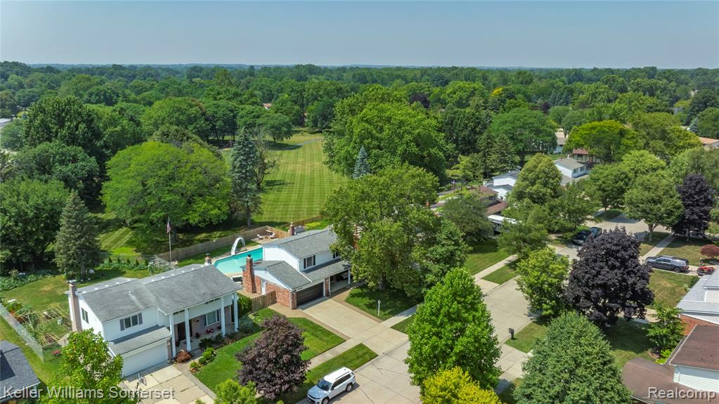 5795 LIMESTONE Drive, Troy, MI 48085 — Photo 55