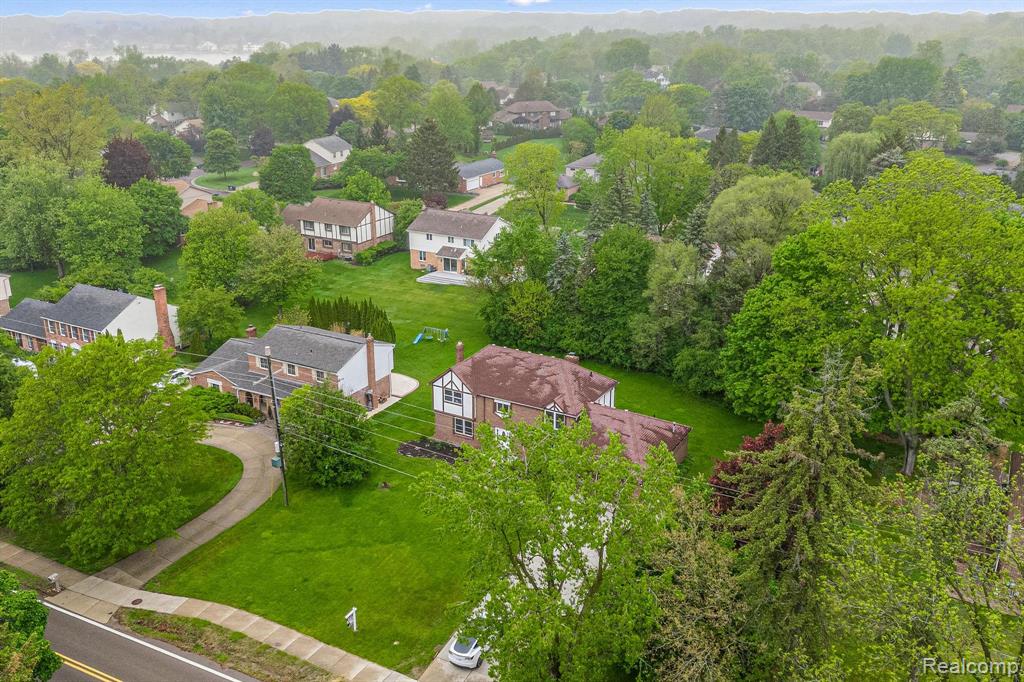 4766 Quarton Road, Bloomfield Hills, MI 48302 — Photo 38