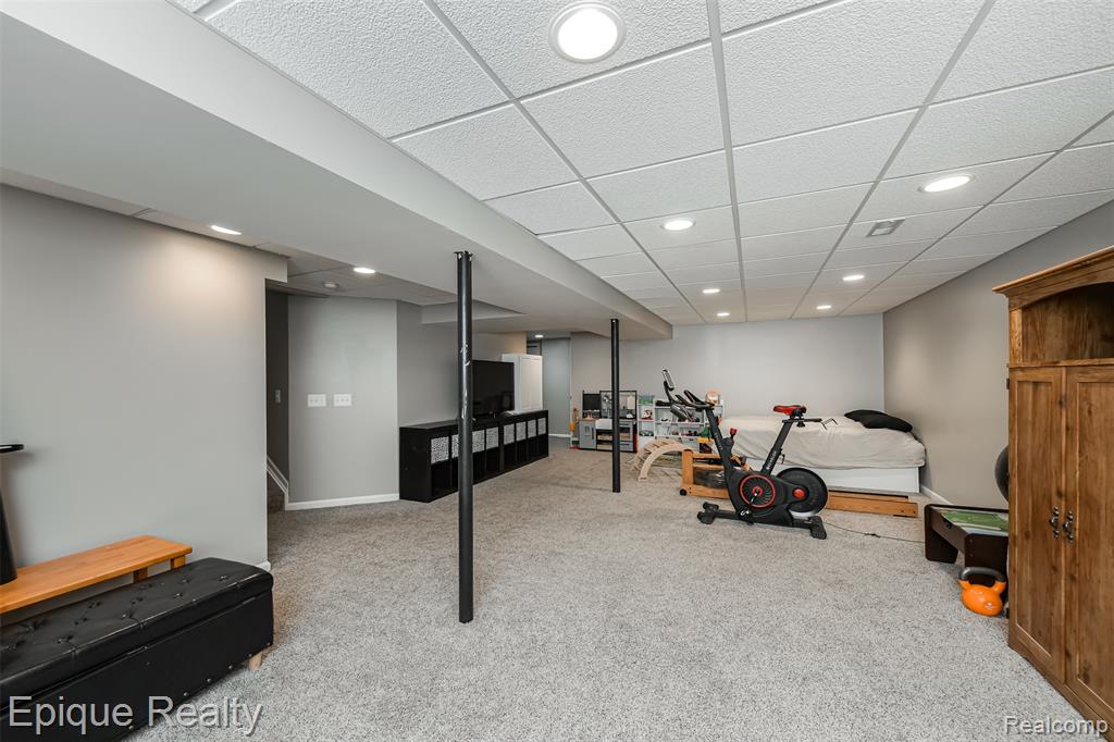 49635 Courtyard Lane, Canton, MI 48188 — Photo 33