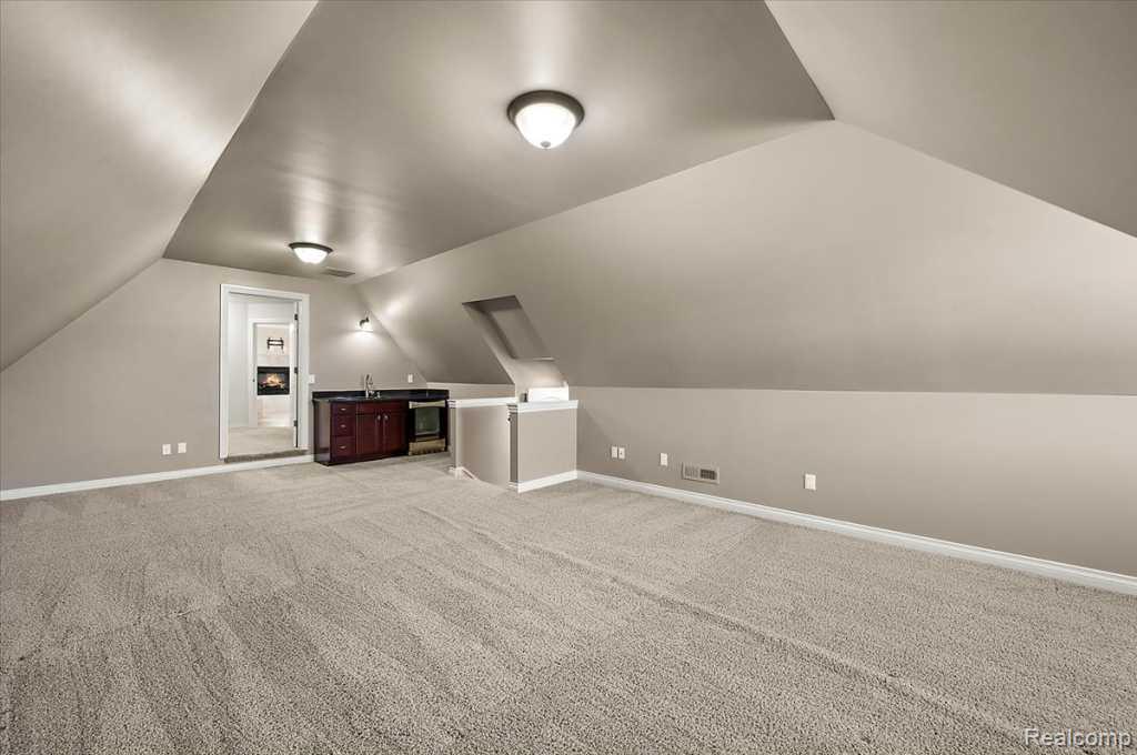 2885 Ambleside Court, Rochester, MI 48306 — Photo 39