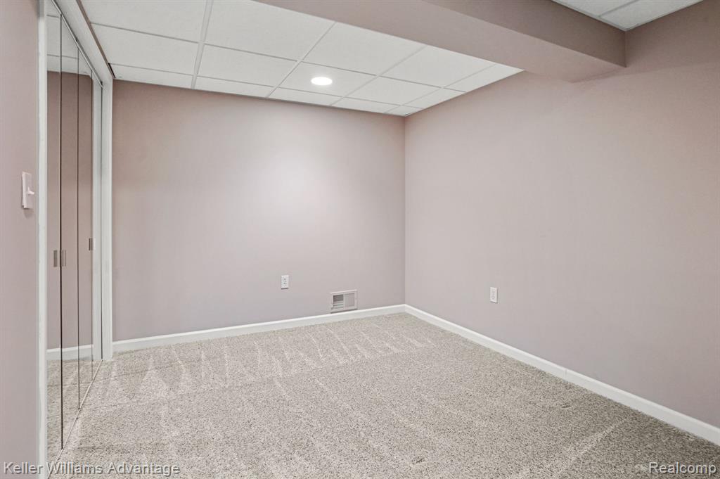 390 Mulberry Drive, Commerce Twp, MI 48390 — Photo 34