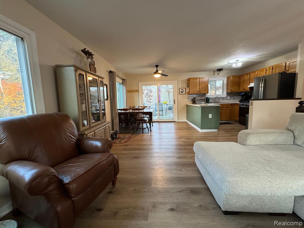 11255 MCGREGOR Road, Pinckney, MI 48169 — Photo 9