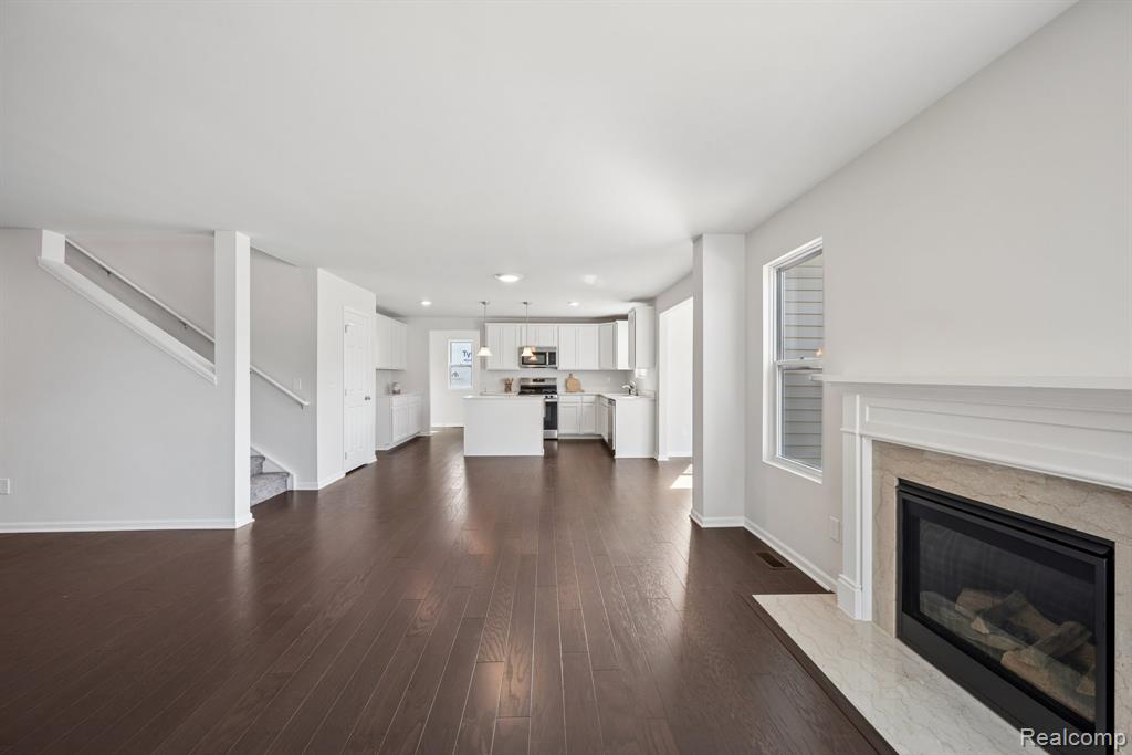 606 Harvest Way, Chelsea, MI 48118 — Photo 12