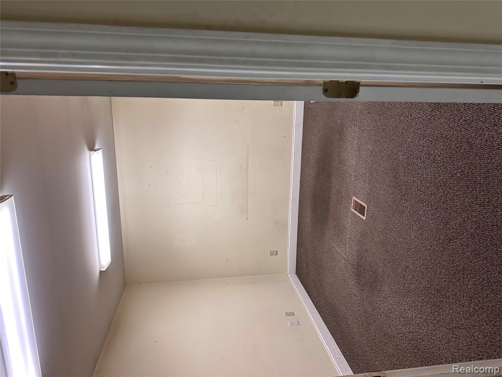 5431 LAPEER, Kimball, MI — Photo 2