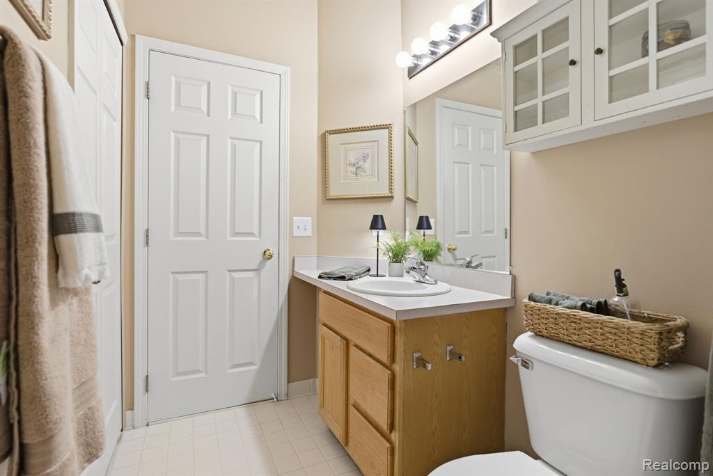 7409 Hogan Drive, Ypsilanti, MI 48197 — Photo 17