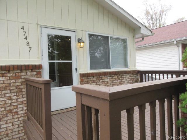 47487 Greenview Road, Utica, MI 48317 — Photo 2