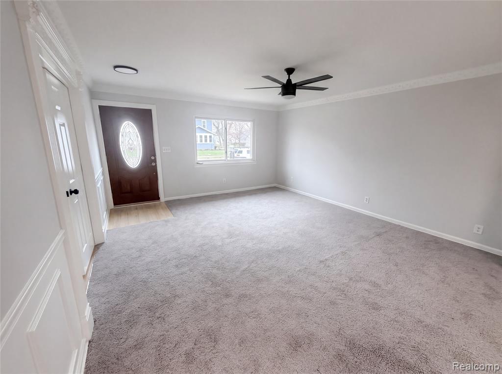916 Longfellow Avenue, Royal Oak, MI 48067 — Photo 3