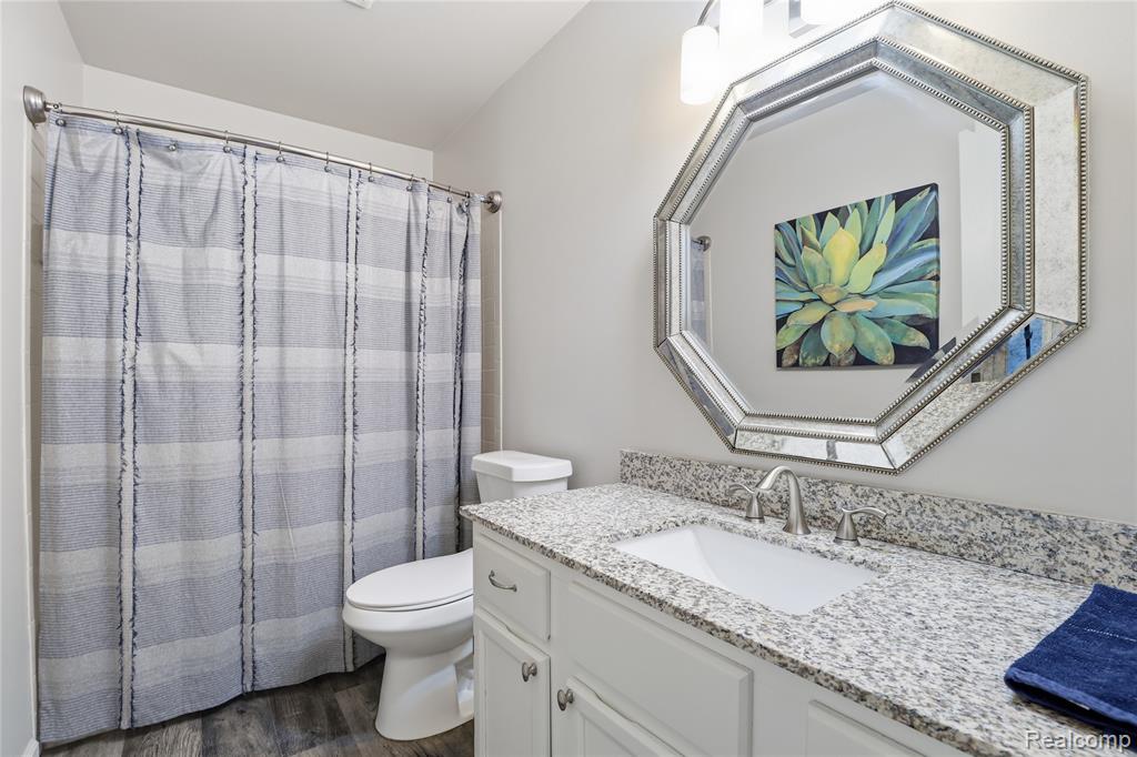 61212 Greenwood Drive, South Lyon, MI 48178 — Photo 25