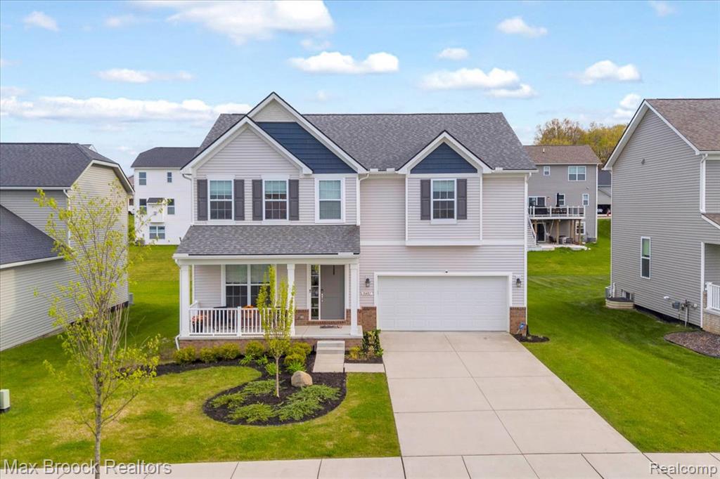 8401 Sharon Drive, White Lake, MI — Photo 2