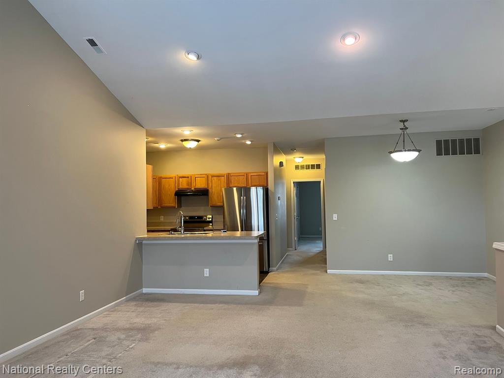40564 BLYTHEFIELD Lane, Canton, MI 48188 — Photo 39