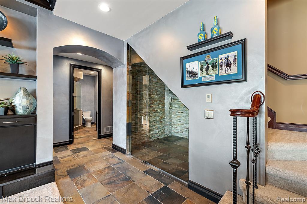 6340 Lakeshore Street, West Bloomfield, MI 48323 — Photo 49