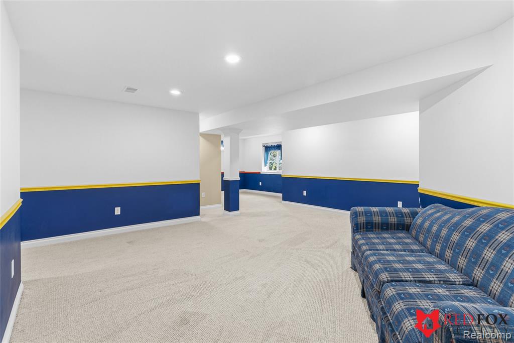 1199 Creek View Court, Burton, MI 48509 — Photo 30