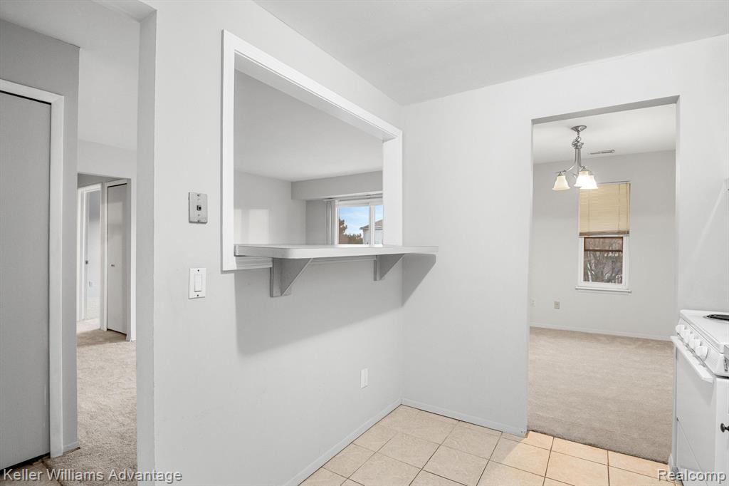 31993 W 12 MILE Road, 313, Farmington Hills, MI 48334 — Photo 14