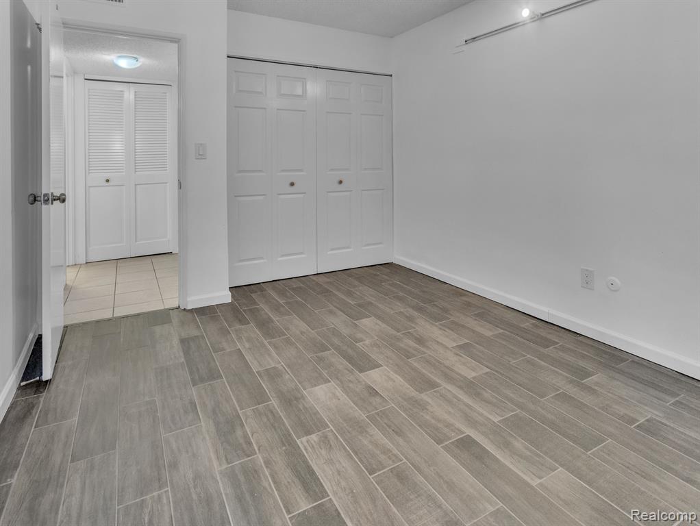2401 PACKARD Street, 31D, Ann Arbor, MI 48104 — Photo 15