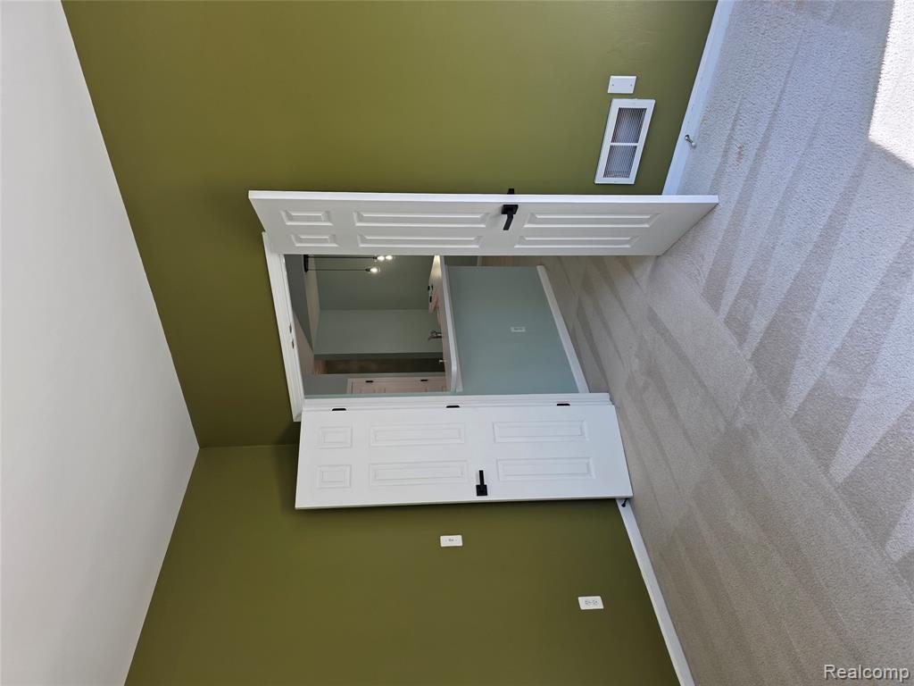 8130 Autumn Woods Trail, Ypsilanti, MI 48198 — Photo 8
