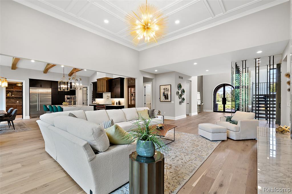 3268 Willis Drive, Oakland, MI, 48306