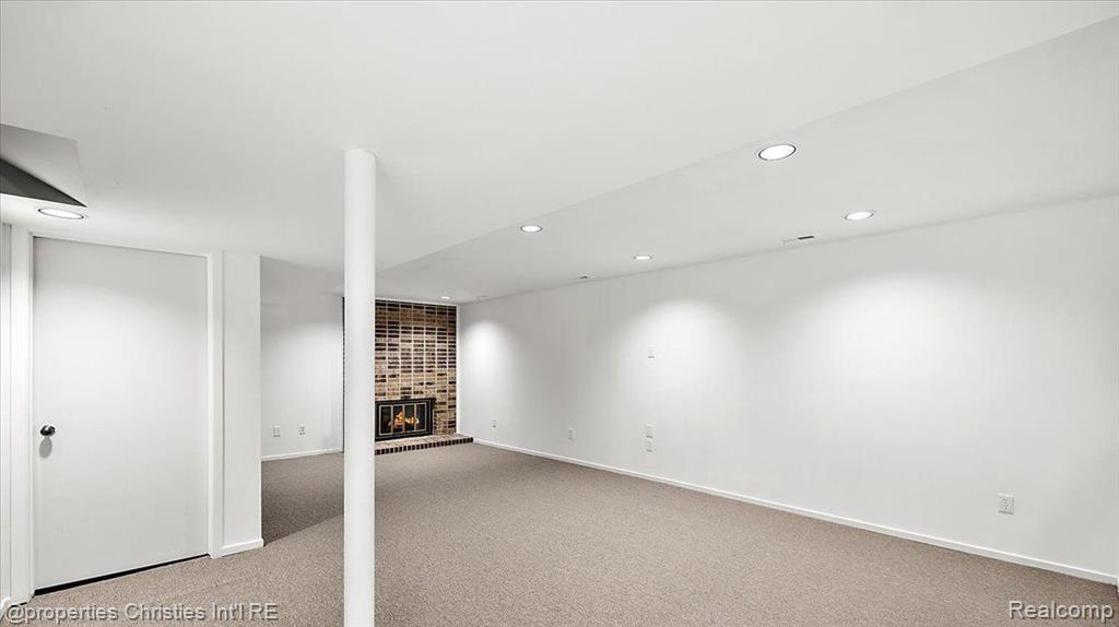 1806 S Hill Boulevard, Bloomfield Hills, MI 48304 — Photo 31