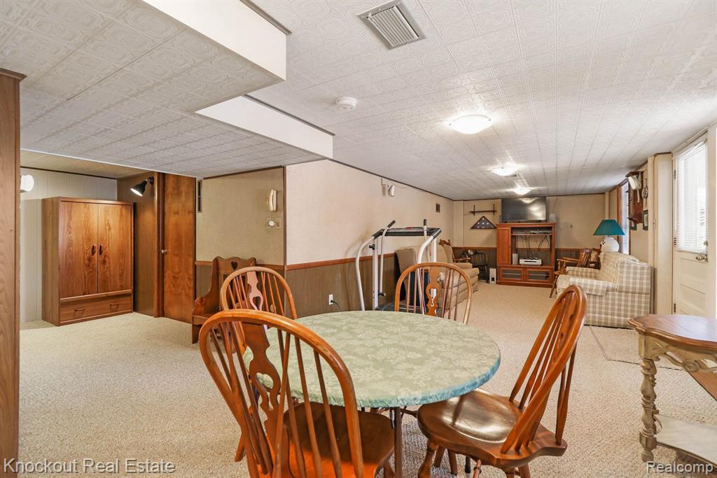 4 MARY LANE COURT, Frankenmuth, MI 48734 — Photo 40