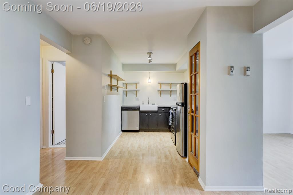 4345 Crooks Road, 4, Royal Oak, MI 48073 — Photo 10