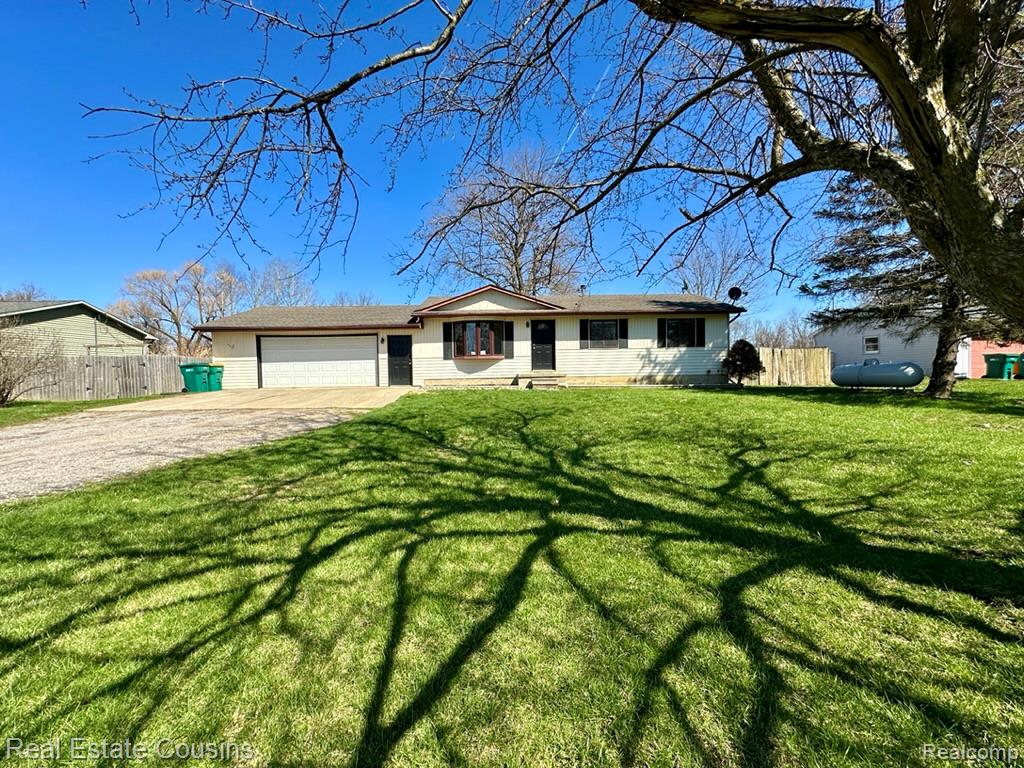 9335 Sheridan Road, Gaines Vlg, MI 48436 — Photo 2