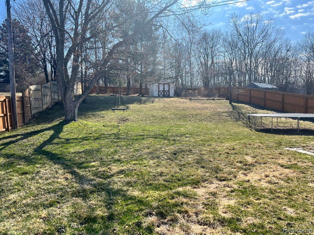 5345 FERN Avenue, Grand Blanc, MI 48439 — Photo 19