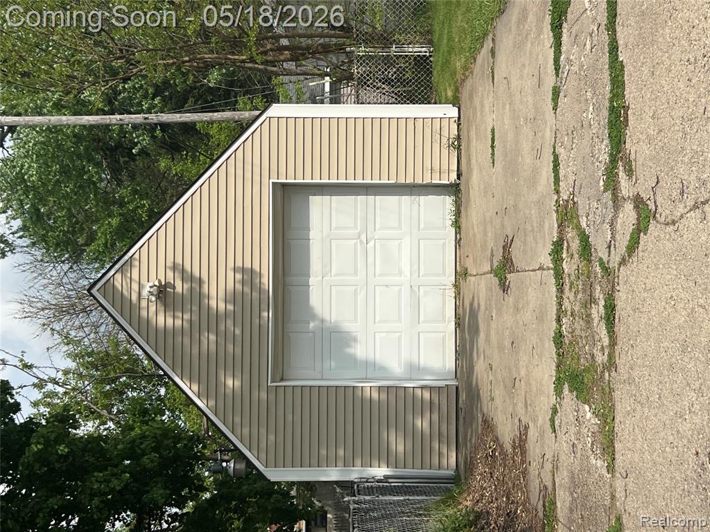 749 Crawford Street, Flint, MI 48507 — Photo 32