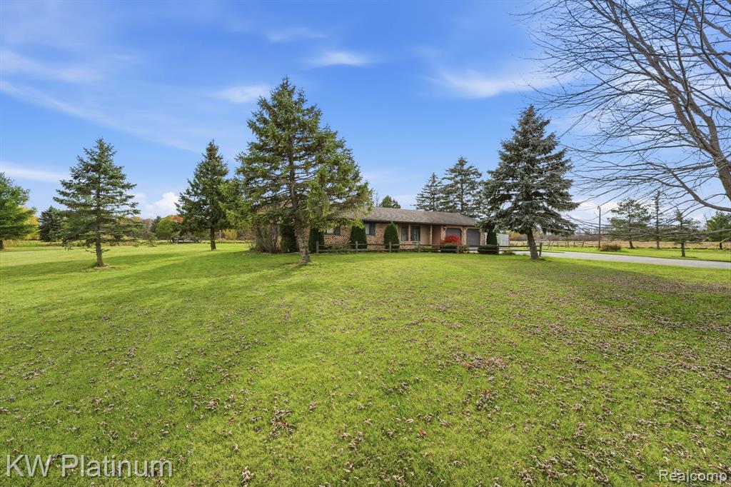 7383 Fisher Road, Grant, MI 48032 — Photo 30