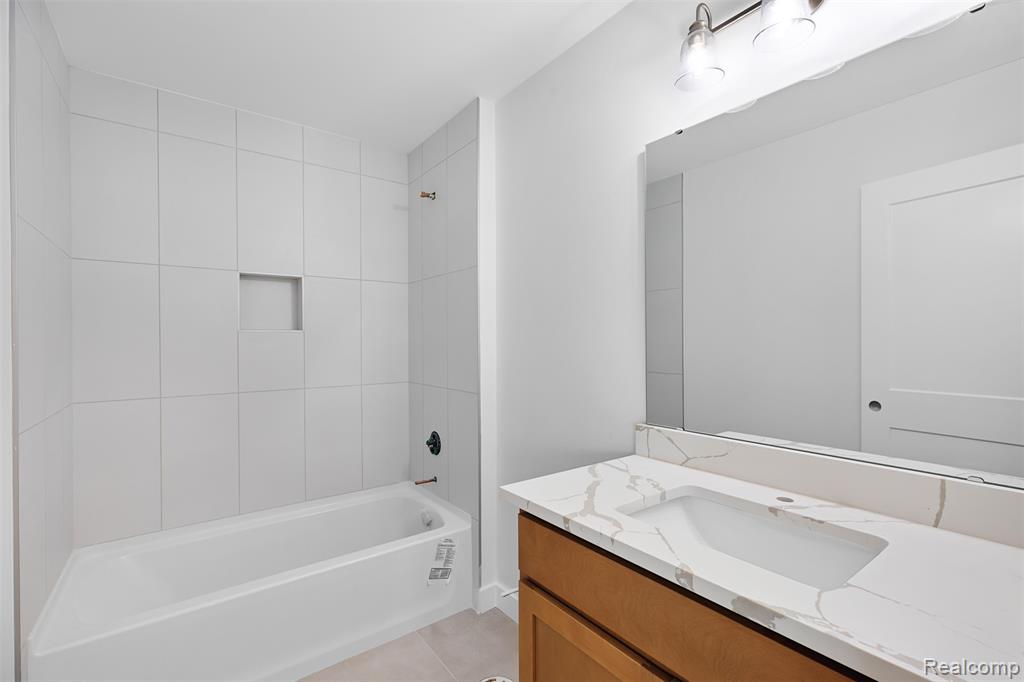 8981 Acacia Trail, Pinckney, MI 48169 — Photo 21