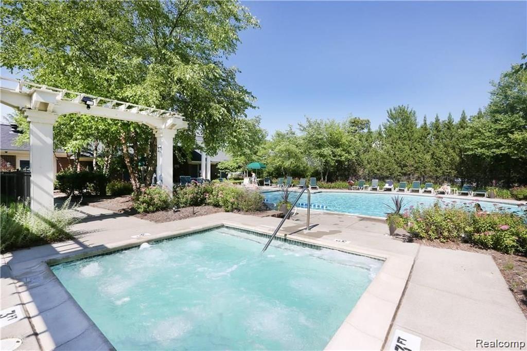 14204 ADRI Circle, Walled Lake, MI 48390 — Photo 19