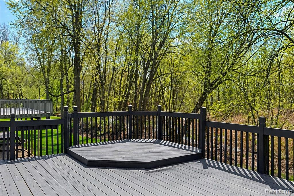 461 Alexander Drive, Commerce Twp, MI 48390 — Photo 65