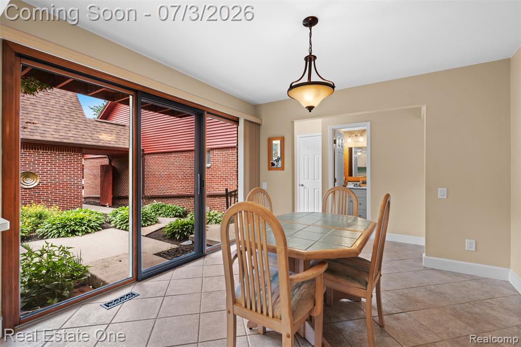 42185 Lochmoor Street, Clinton Twp, MI 48038 — Photo 19