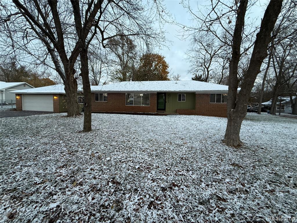 9150 Pennfield Avenue, White Lake, MI — Photo 3