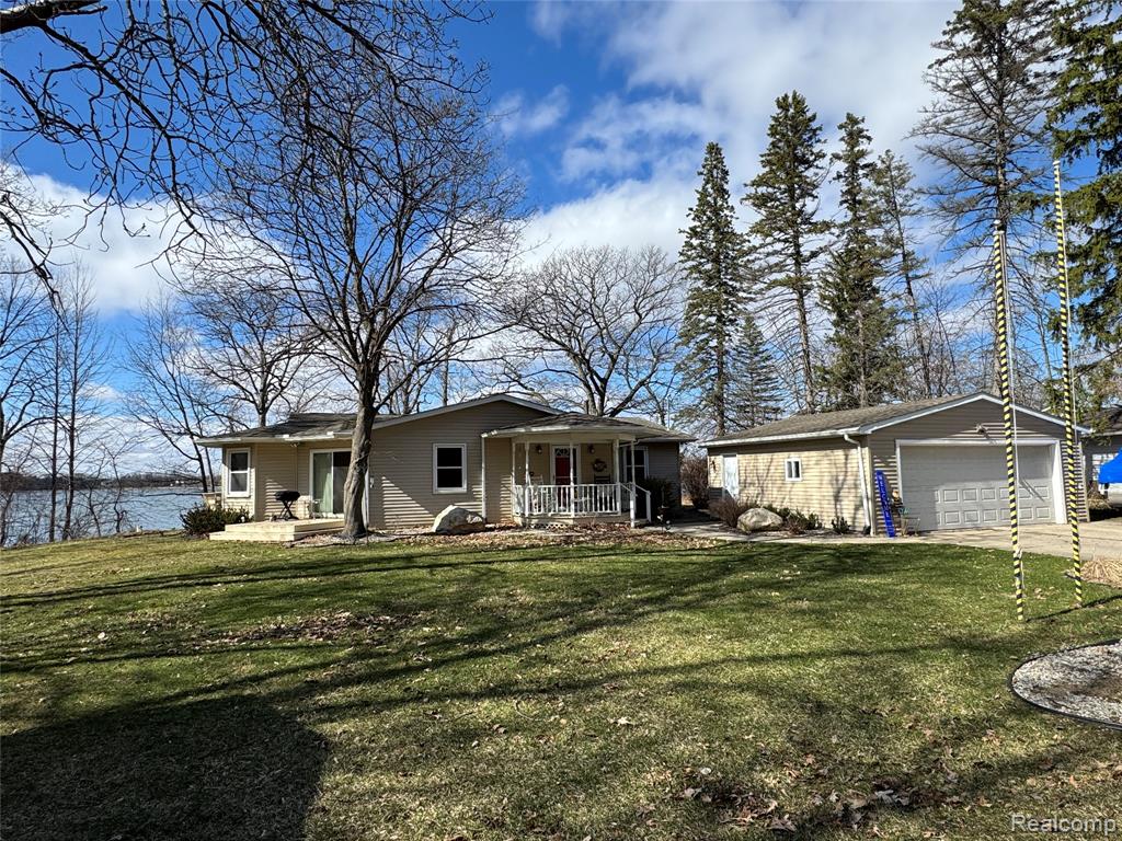4028 Loon Lake Court, Linden, MI 48451