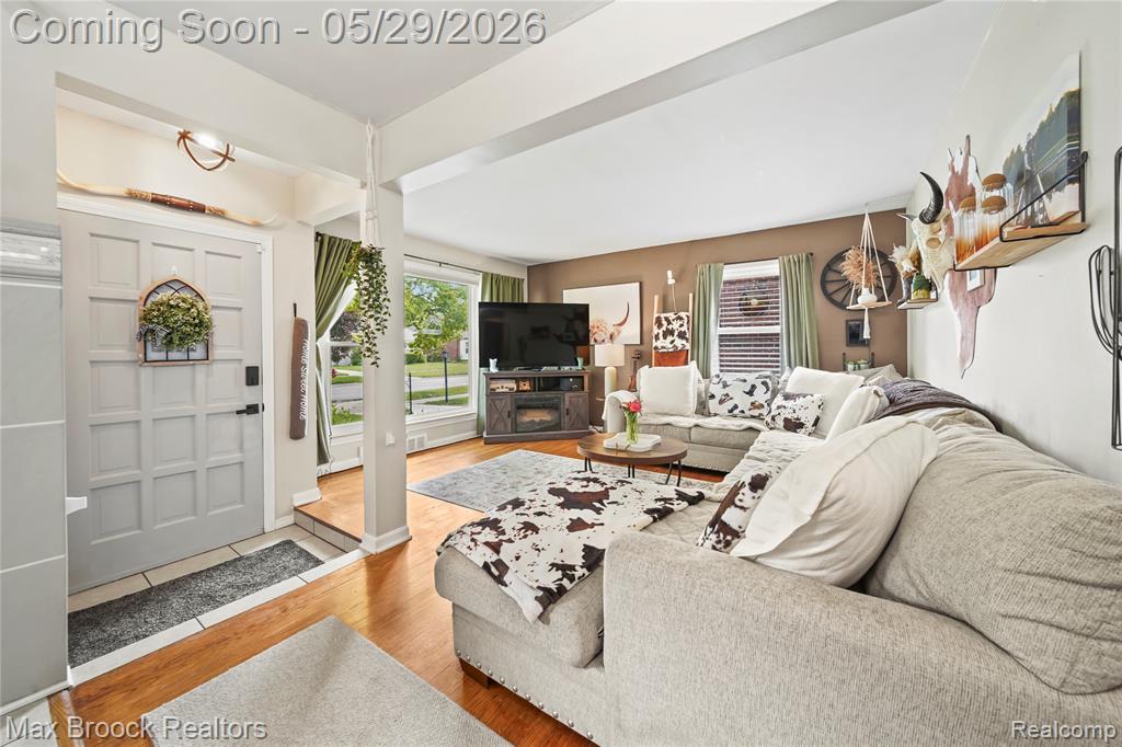 9301 Dixie, Redford, MI 48239 — Photo 5