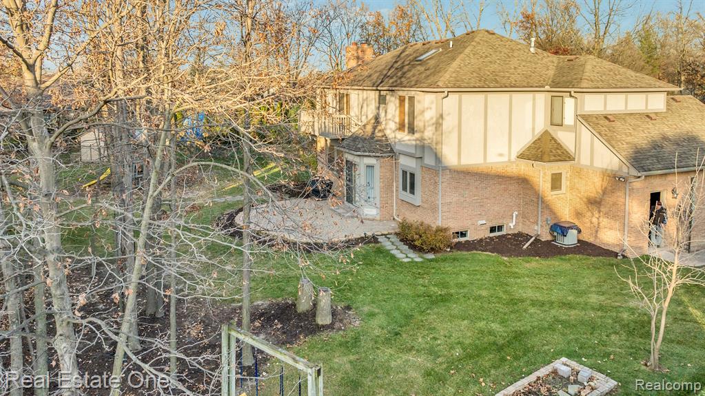 43581 NAVES Court, Clinton Twp, MI 48038 — Photo 62