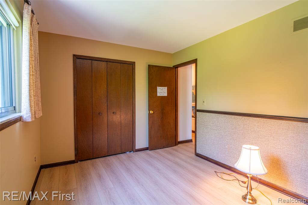 47798 CHRYS, Macomb, MI 48044 — Photo 34