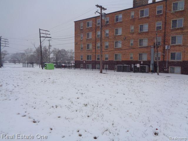 2736 ROCHESTER Street, Detroit, MI 48206 — Photo 10