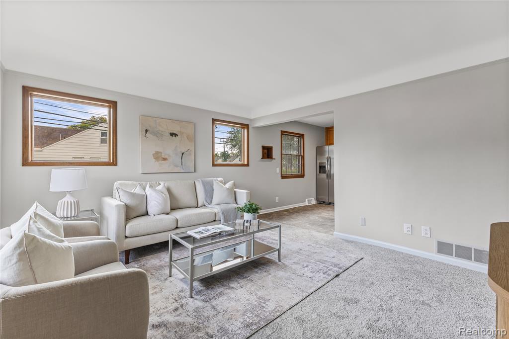 5803 Deering Street, Garden City, MI — Photo 5