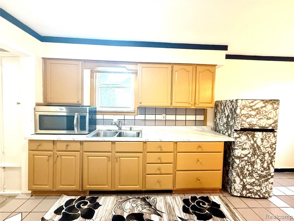 19643 Caldwell Street, Detroit, MI 48234 — Photo 11