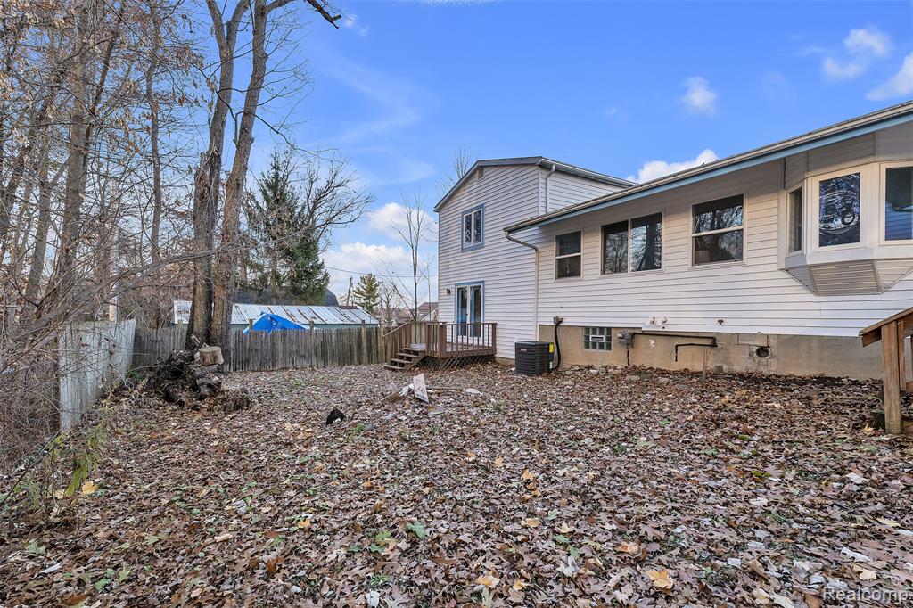 8165 Leonard Drive, Holly, MI 48442 — Photo 49