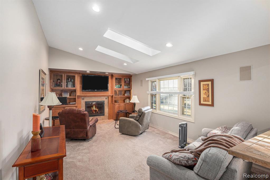 47212 Strahan Court, Shelby Twp, MI 48315 — Photo 4